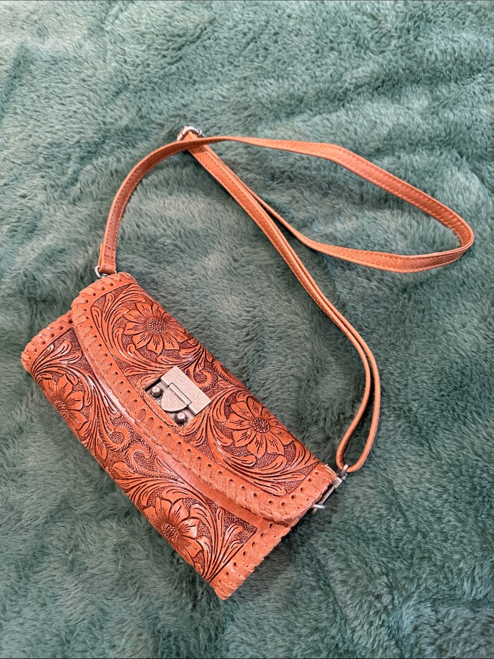Tooled Floral Leather Crossbody in Tan